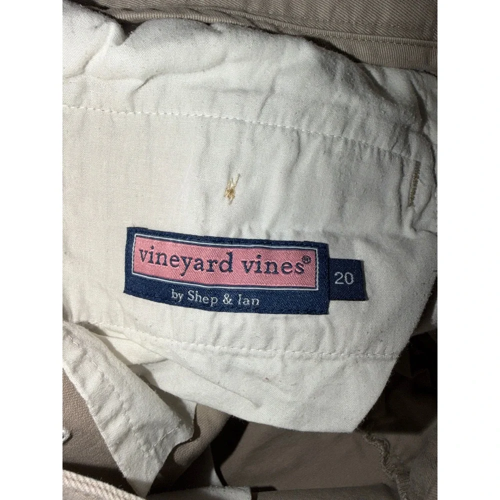 Vineyard Vines Boys Khaki Holiday Santa Hat Whale Embroidered Chino Pants 20 CR5